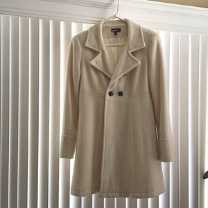 Bebe medium cream coat